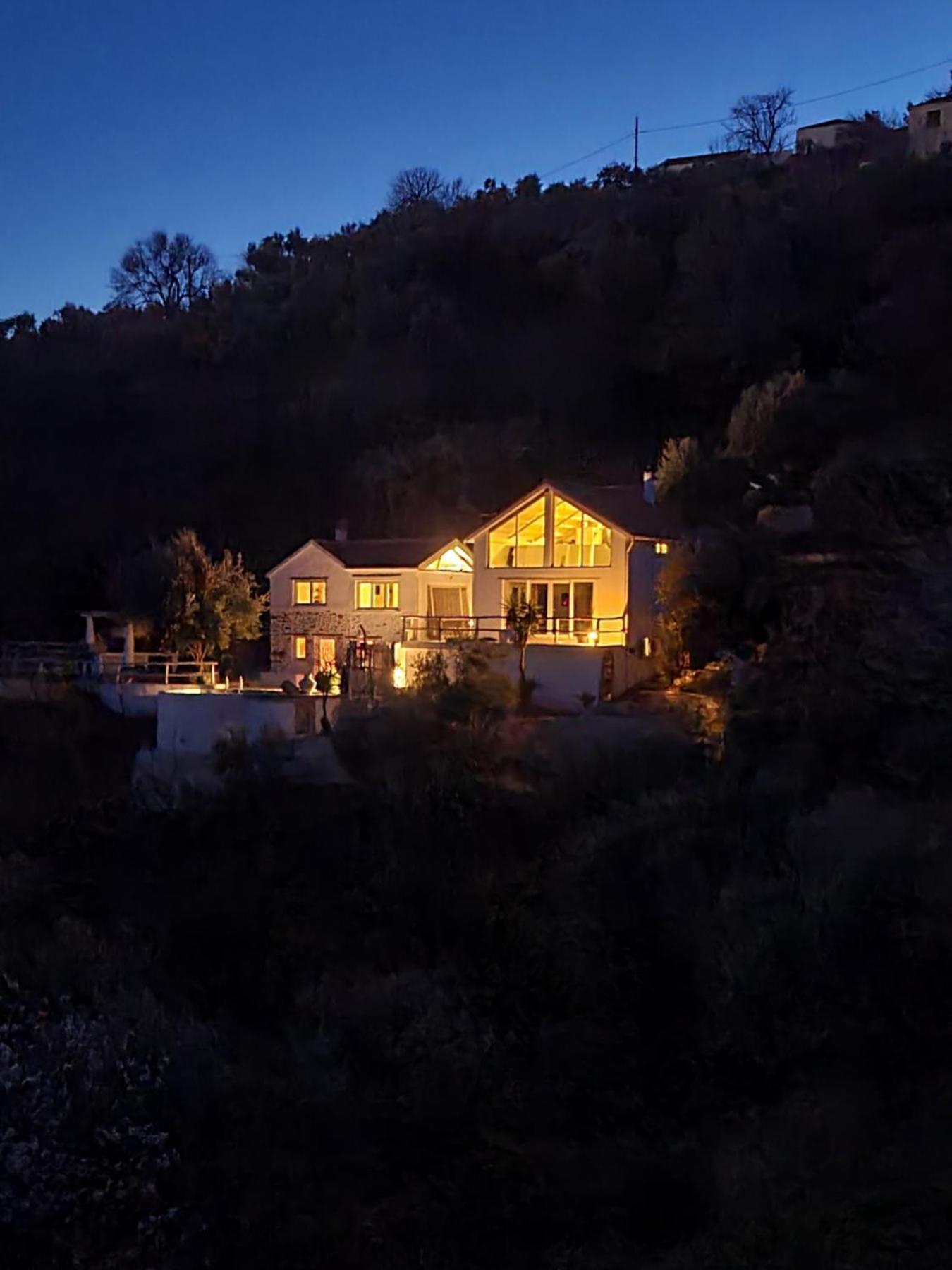 הוילה סקופלוס טאון Christine'S House מראה חיצוני תמונה